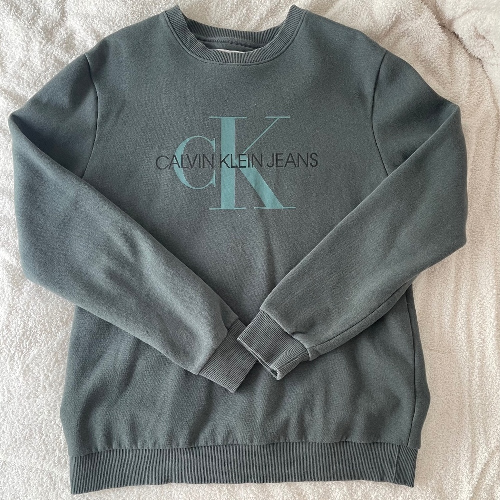 Calvin klein sweatshirt